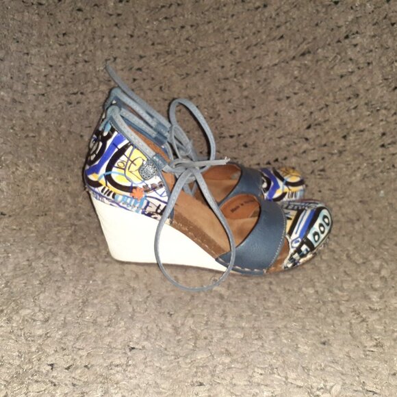 THE ART COMPANY-Gaucho Bonelyema-Graffiti Pattern Patent Leather-Ankle Ties-Sz36 - Picture 5 of 8